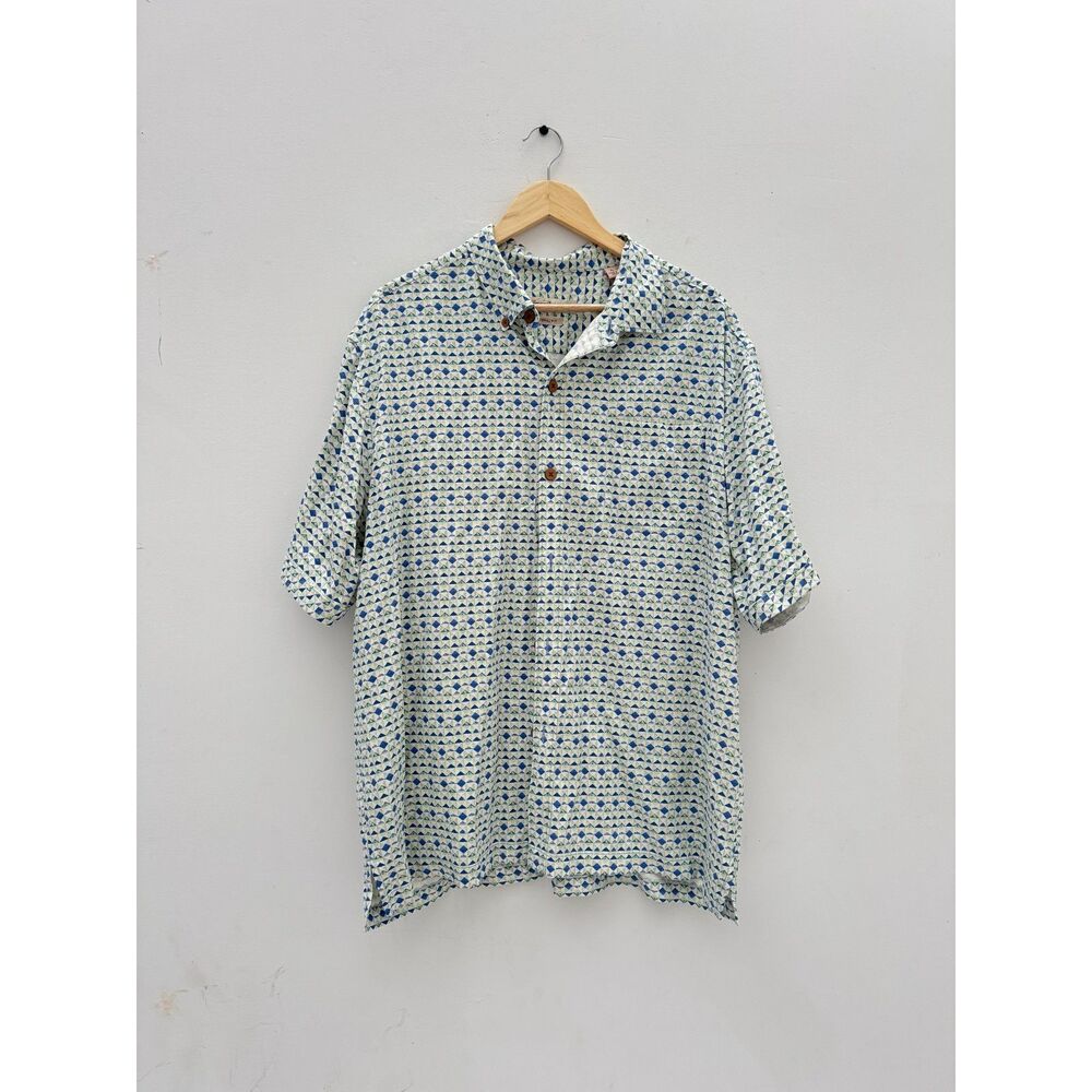 Tommy Bahama Men's XL Silk Geometric Triangle Diamond Camp Shirt Blue Green